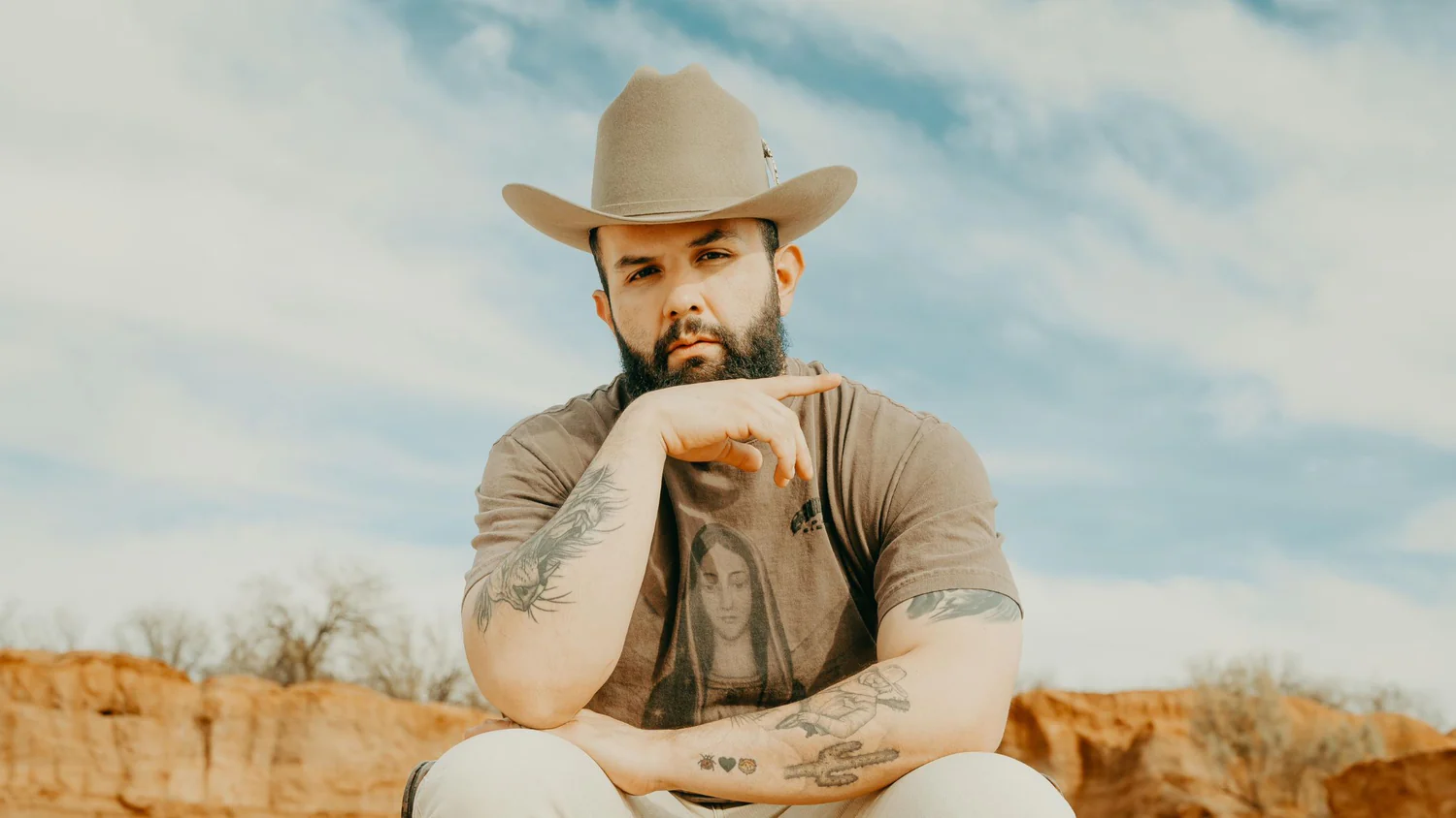 ¿Carín León sacará un album este 2026?